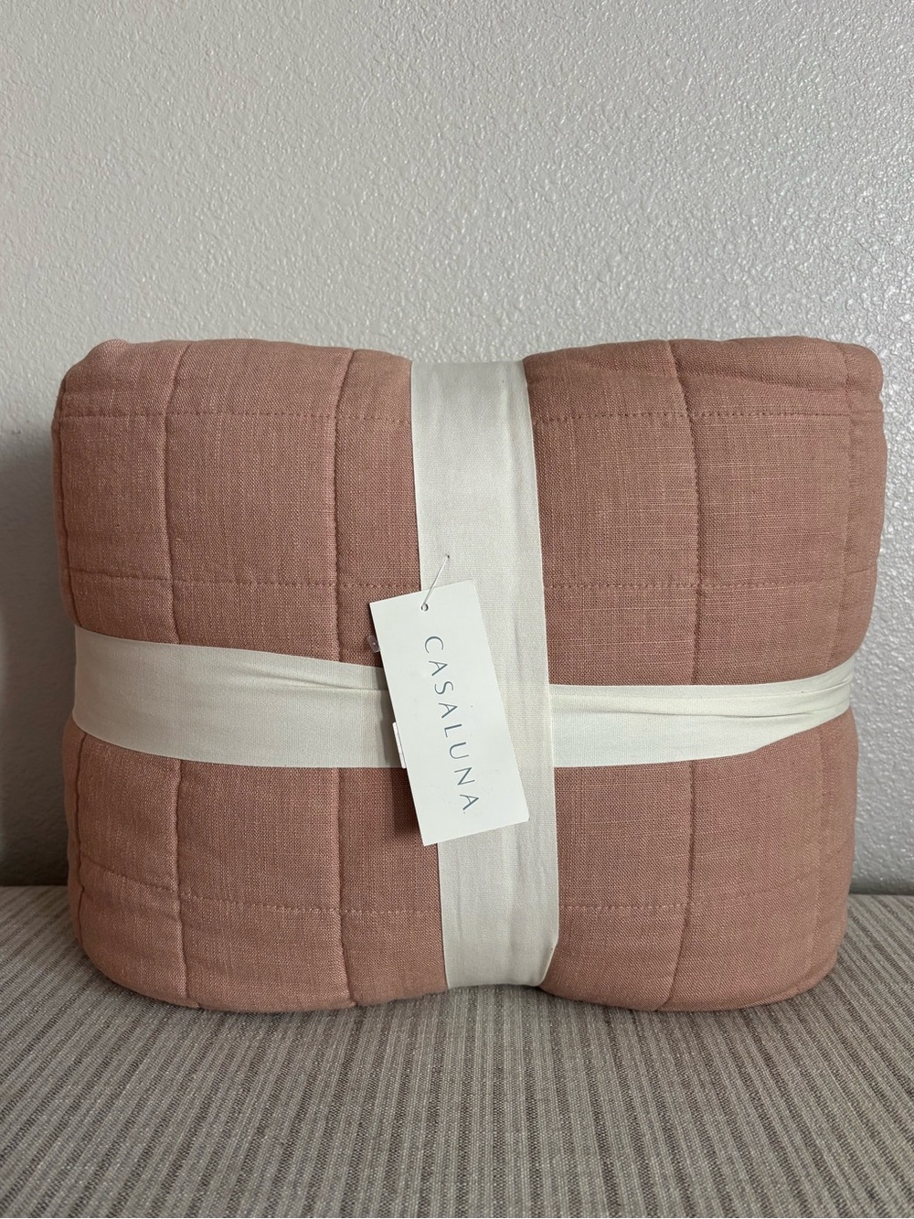 NWT King Heavyweight Linen Blend Quilt Light Adobe Clay - Casaluna